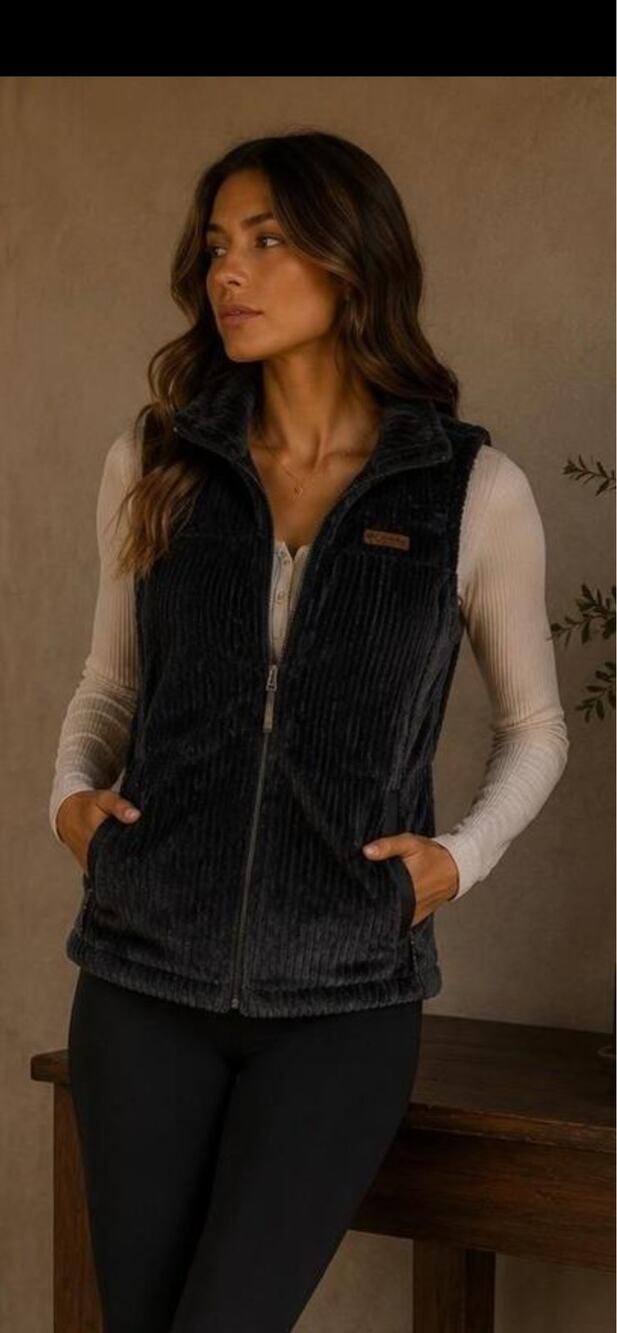 Columbia Women's Fire Side Sherpa Vest 60$